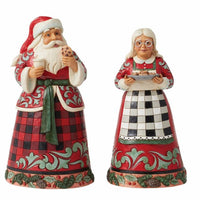 Highland Glen Santa & Mrs. Claus Figurine