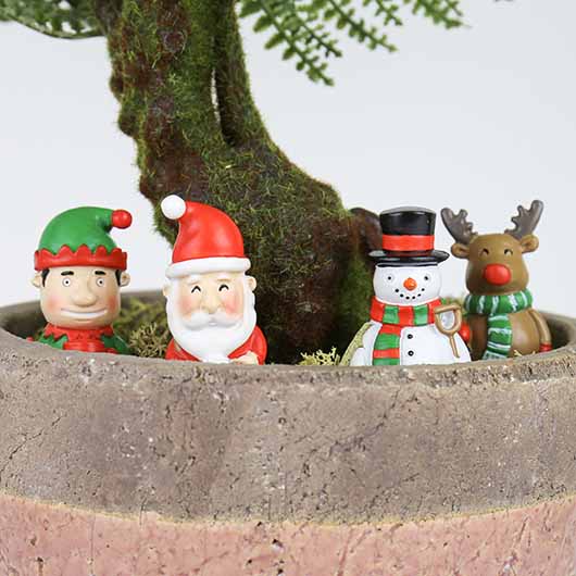 gnome plant pot Festive Plant Pot Gnomes – Modern Display