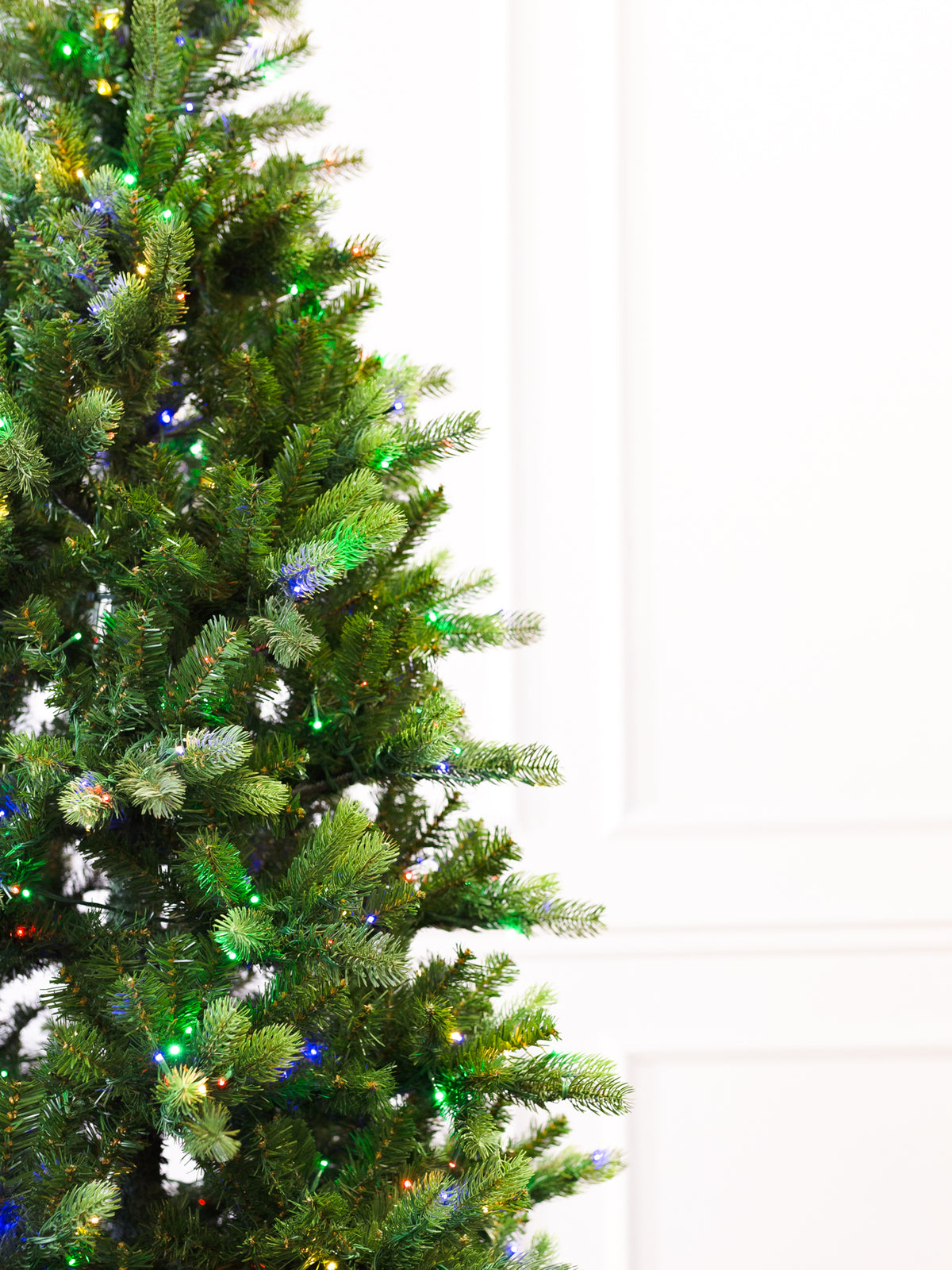 Grand Noble Illumination 8 Function LED Christmas Tree