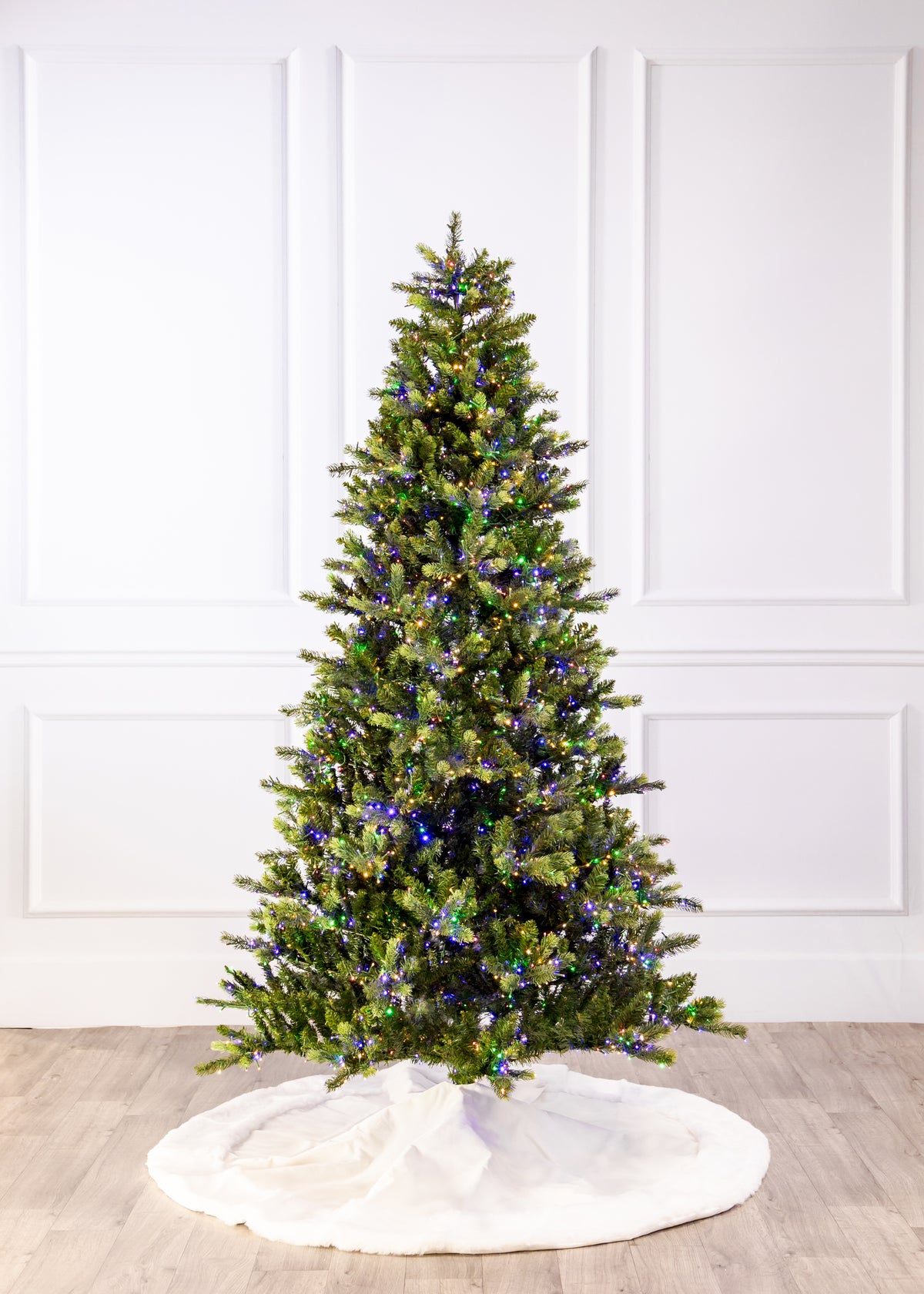 Royal Pine Color-Change Christmas Tree