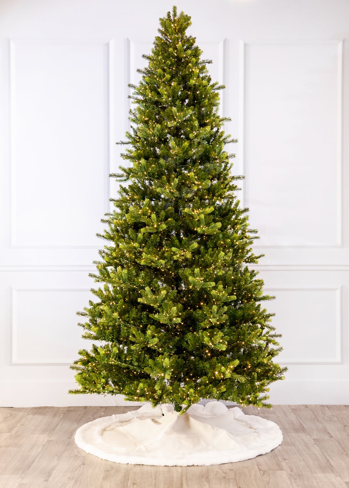 Royal Pine Color-Change Christmas Tree