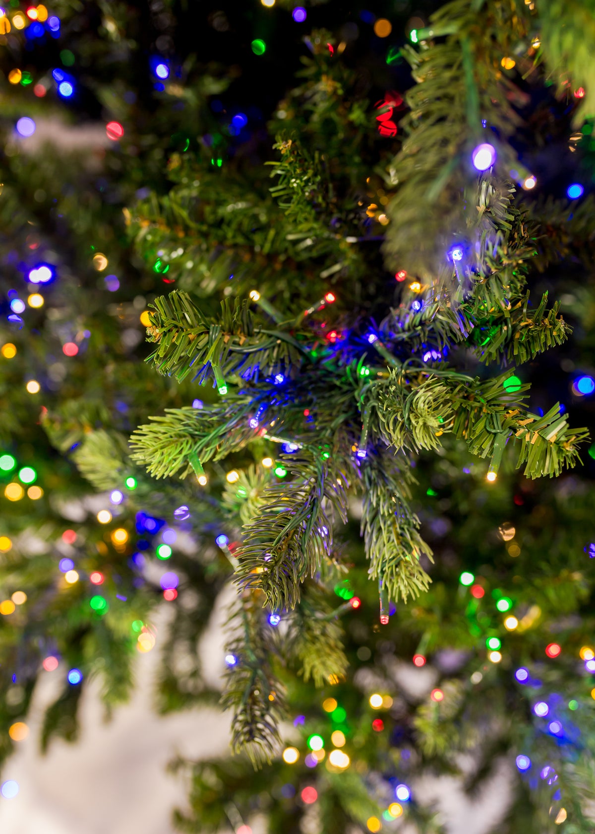 Royal Pine Color-Change Christmas Tree