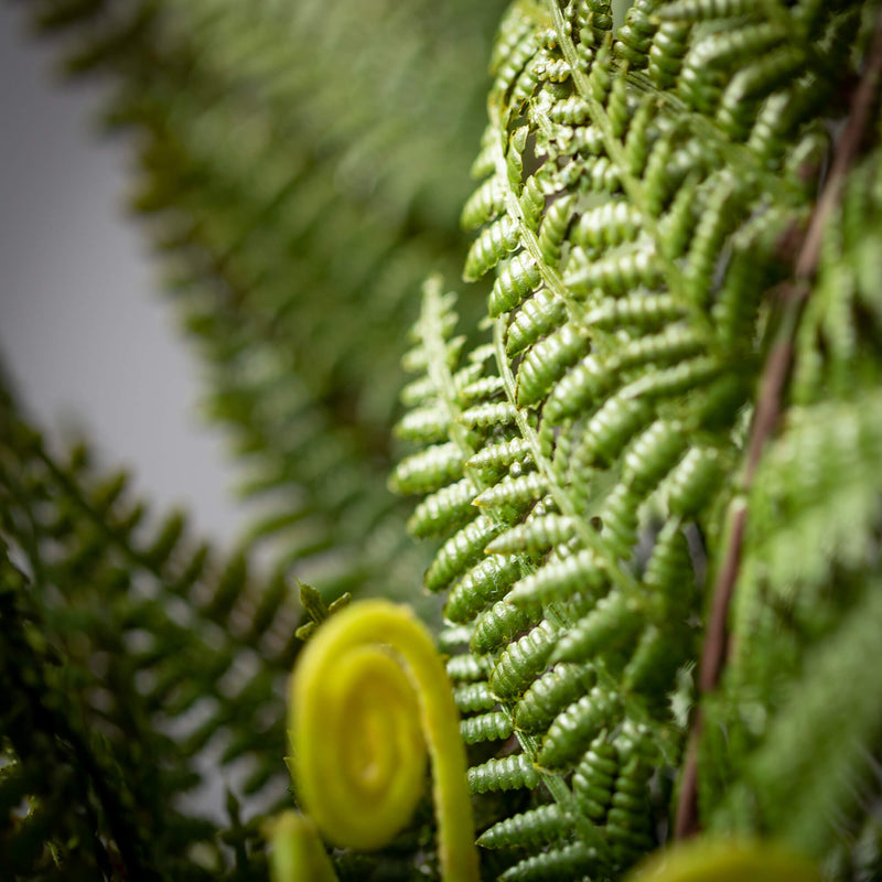 18" Green Fern Bush