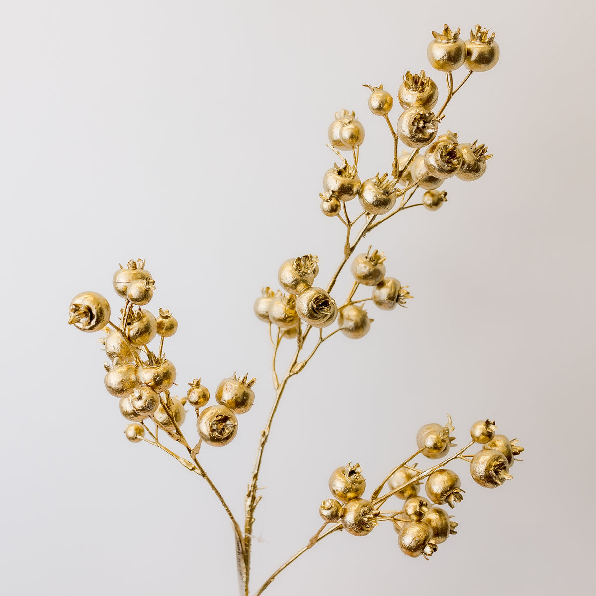 28" Gold Berry Spray