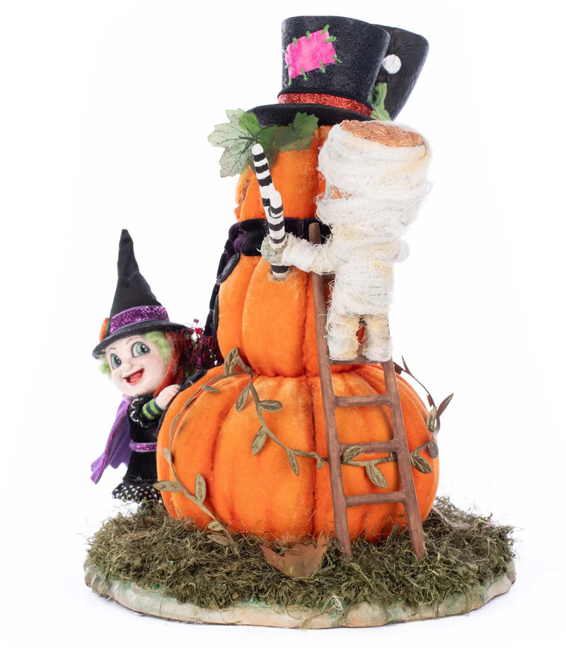 Ghouls Building Pumpkin Man - Katherine's Collection
