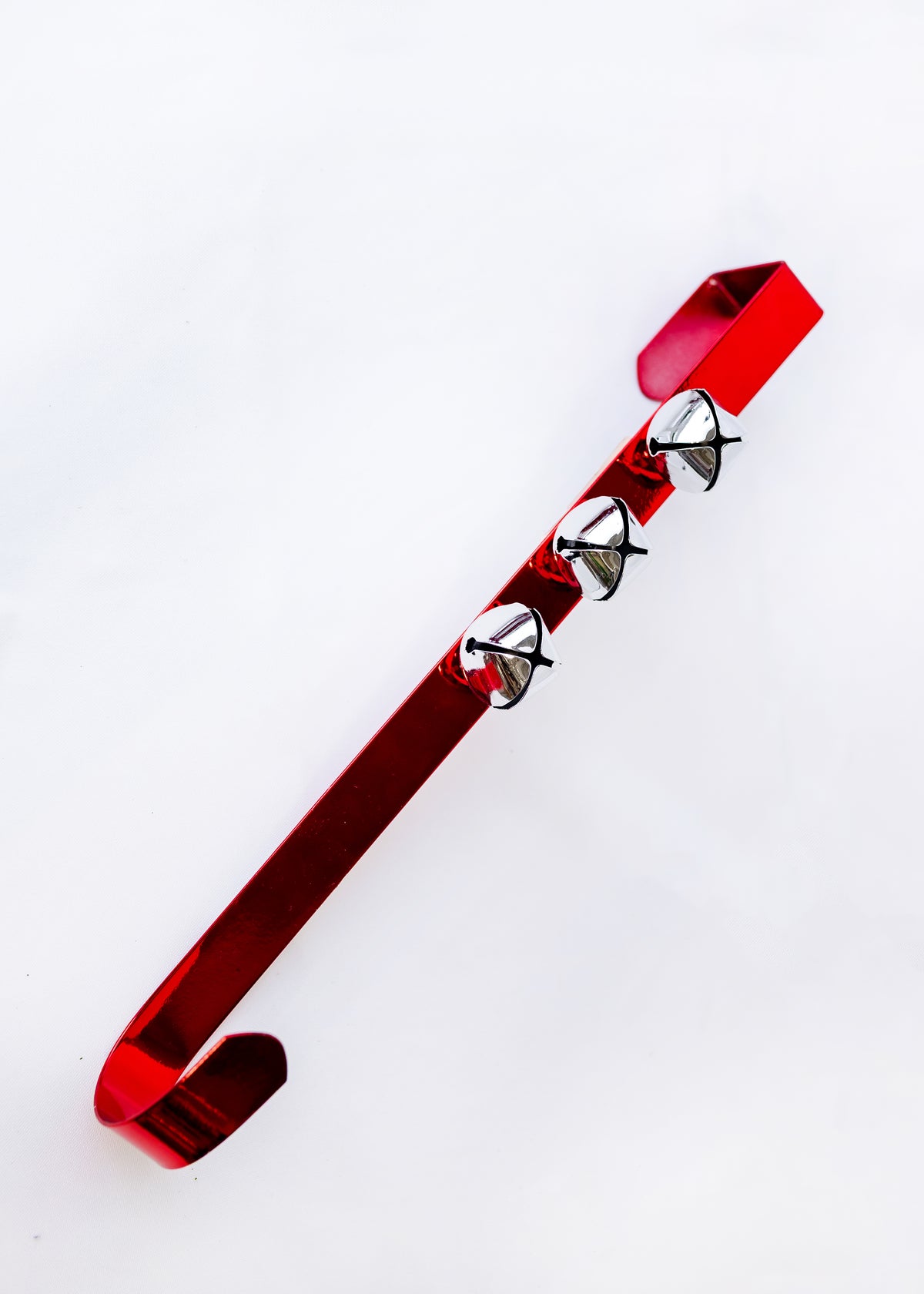 15" Metal Wreath Hanger with Jingle Bells (CLR)