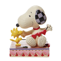 Woodstock & Snoopy with Hearts Garland Peanuts Figurine