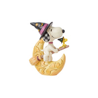 Snoopy Witch with Moon Fig