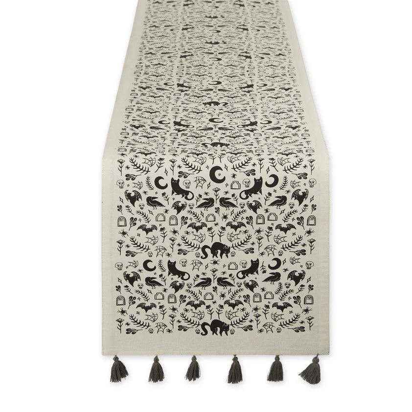 Double-sided Spooky Wreath with Fringe Table Runner
