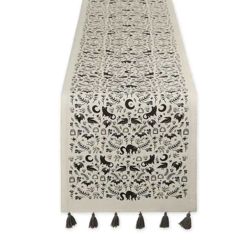 Double-sided Spooky Wreath with Fringe Table Runner