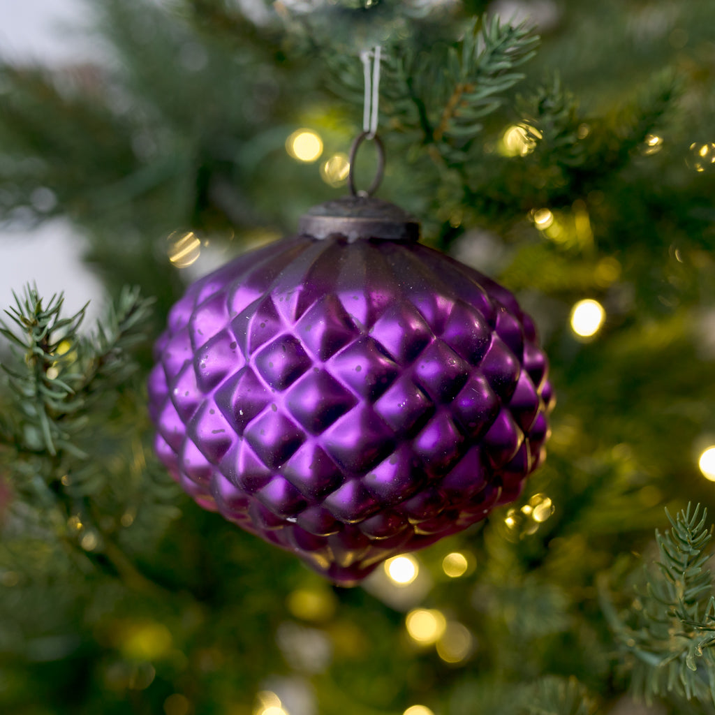 Modern Display Onion Ornament