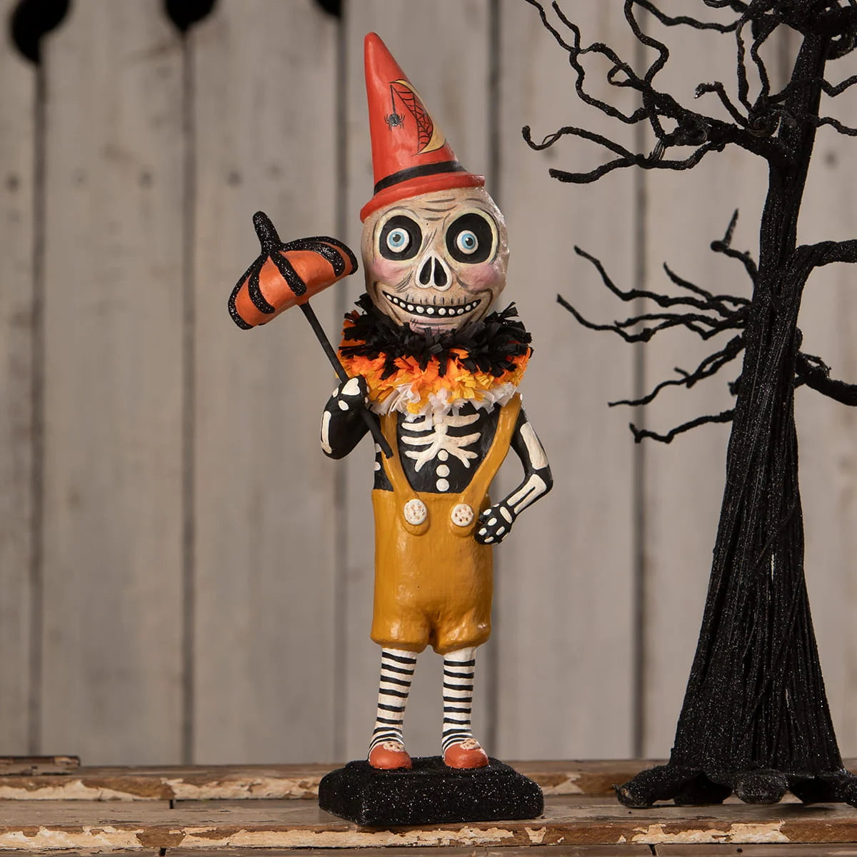 Circus Skelly - Bethany Lowe
