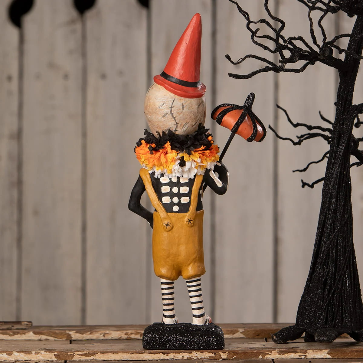Circus Skelly - Bethany Lowe