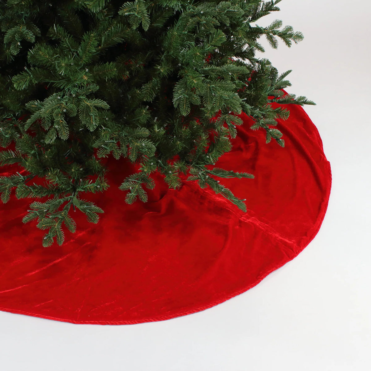 60" Cream Velvet Tree Skirt