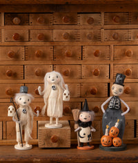 Haunting Henry - Bethany Lowe