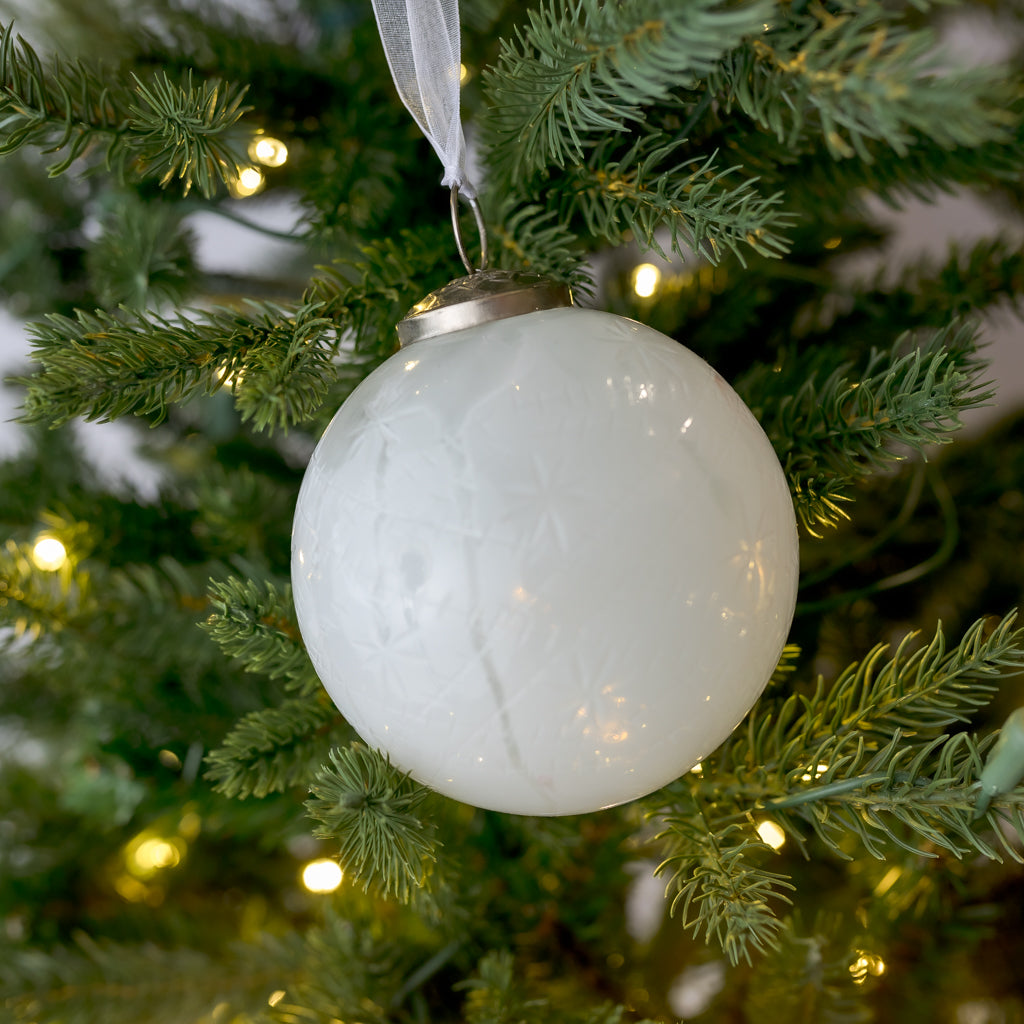 4" White Star Pattern Glass Ornament