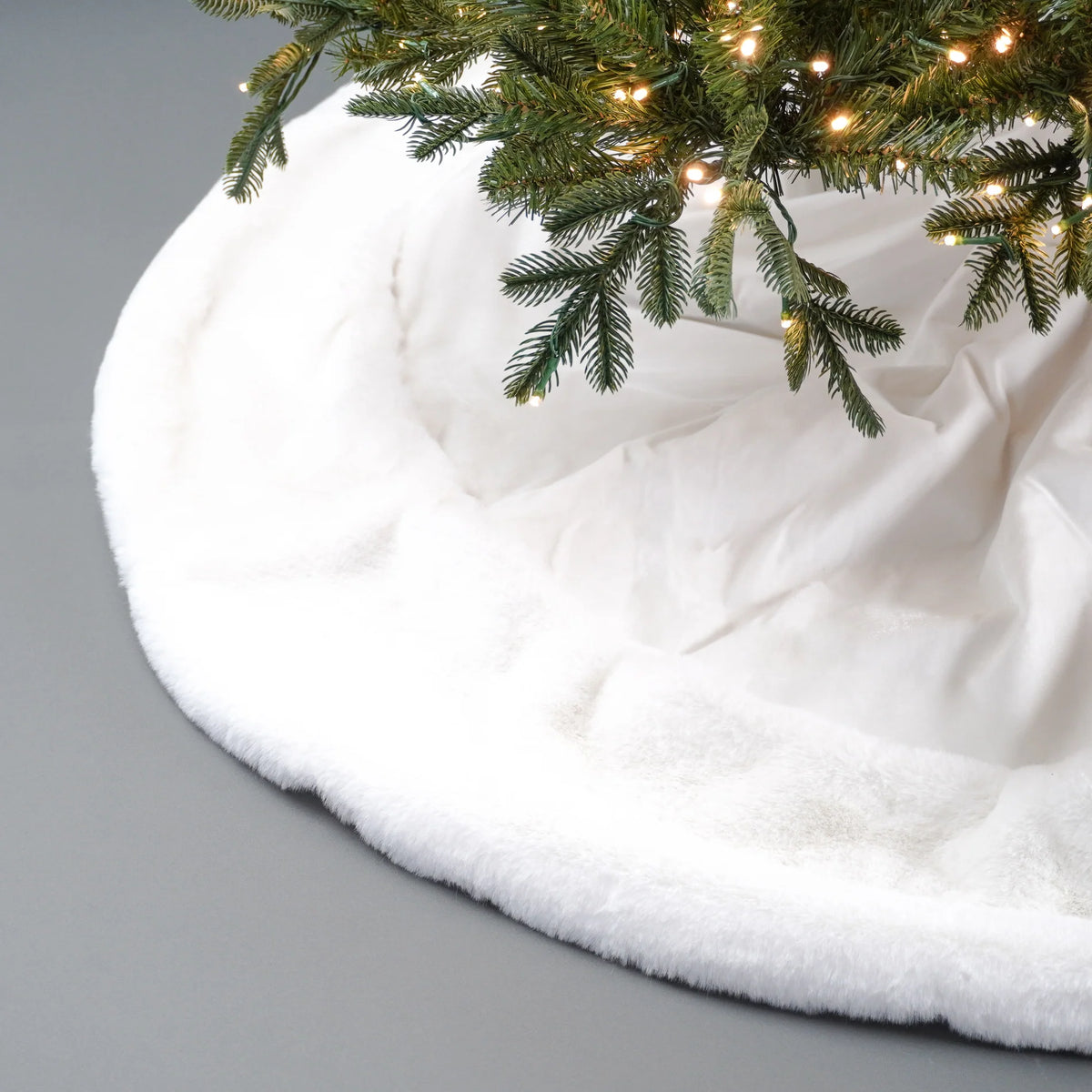 60" White Santa Treeskirt