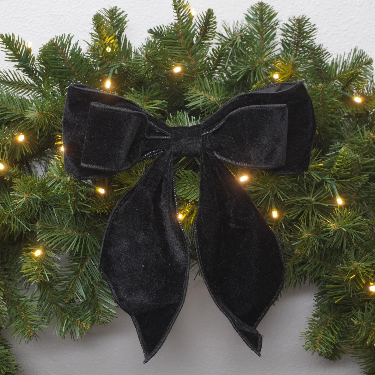 11X9 Black Christmas Curls Bow