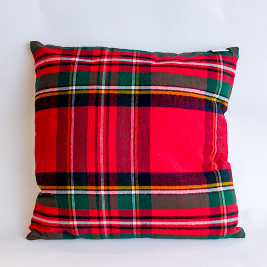 20" Red Tartan Christmas Pillow (CLR)