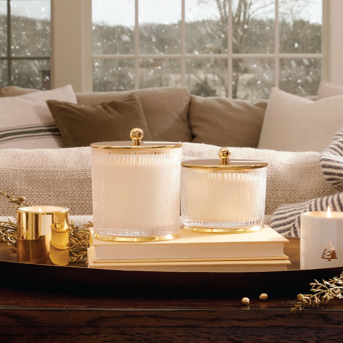 Gilded Frosted Wood Grain Candle Medium Frasier Fir