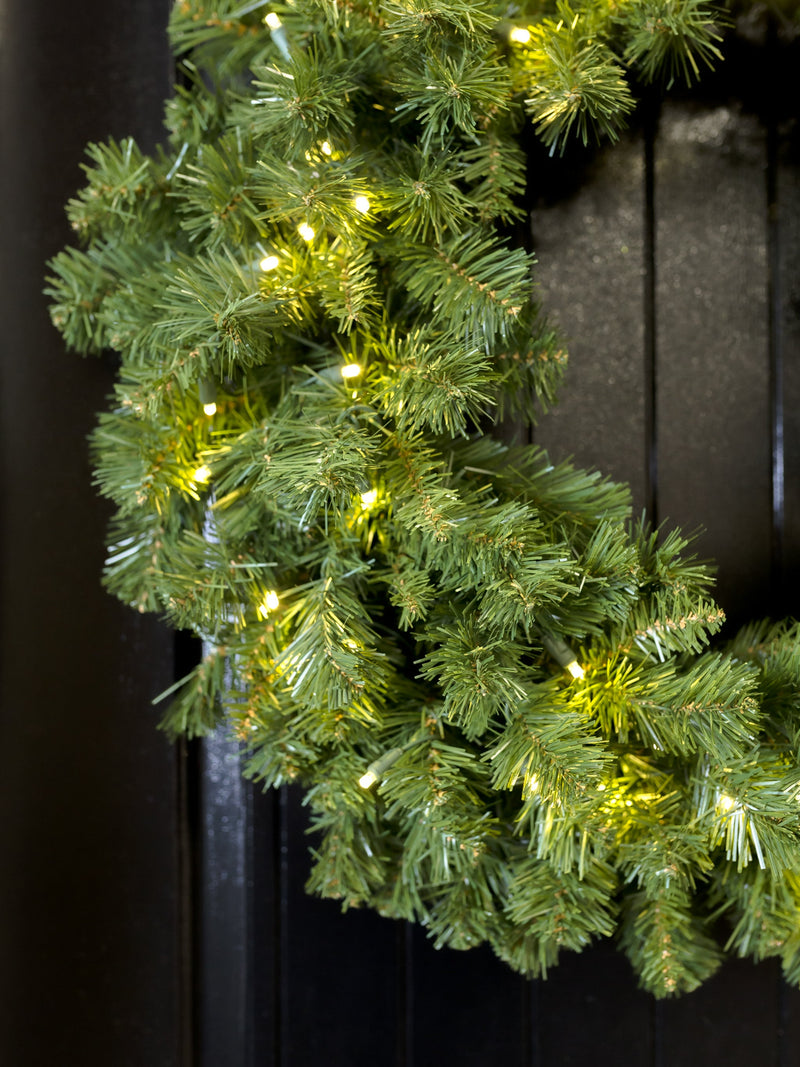 Pre-Lit Uintah Christmas Wreath