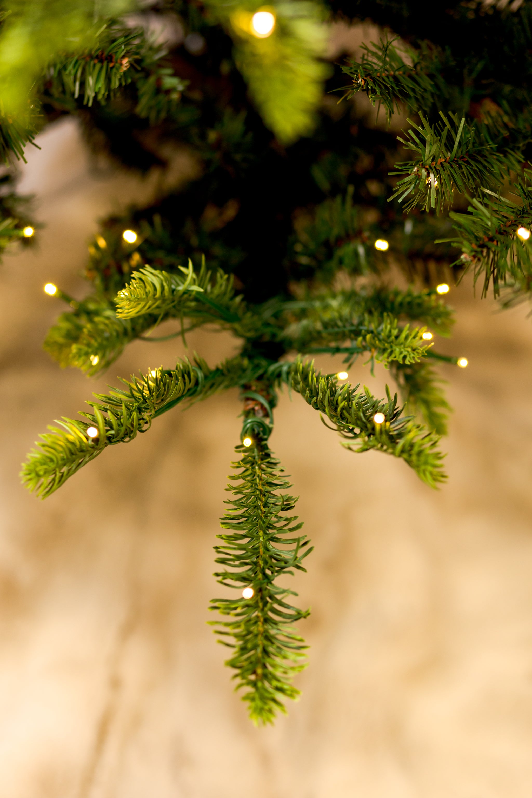 NATAL DESIGN×NORAs nice MILITALY ND ver. Norwegian Spruce Christmas Tree with 3mm LED – Modern Display
