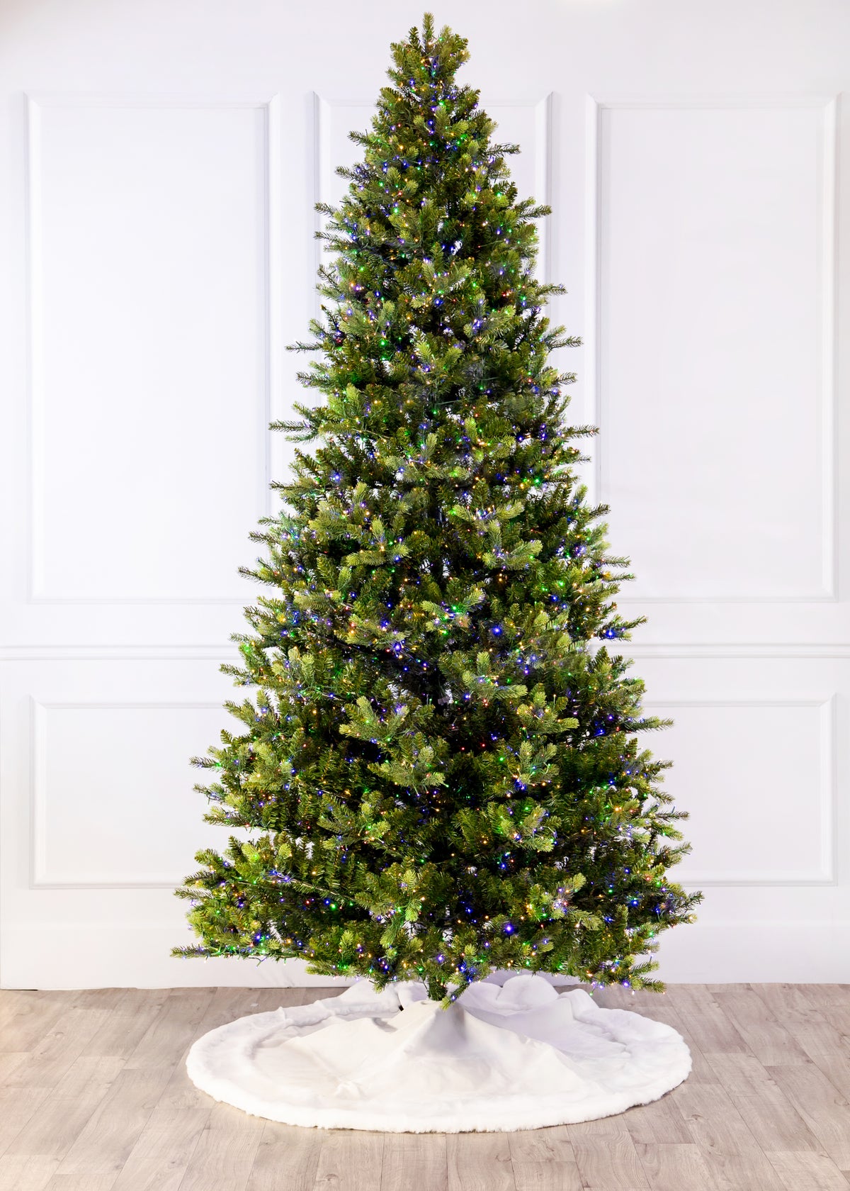 Royal Pine Color-Change Christmas Tree