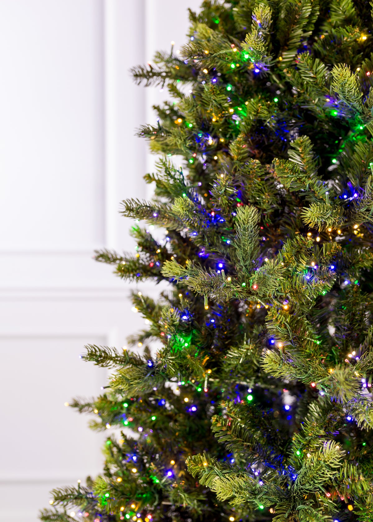 Royal Pine Color-Change Christmas Tree