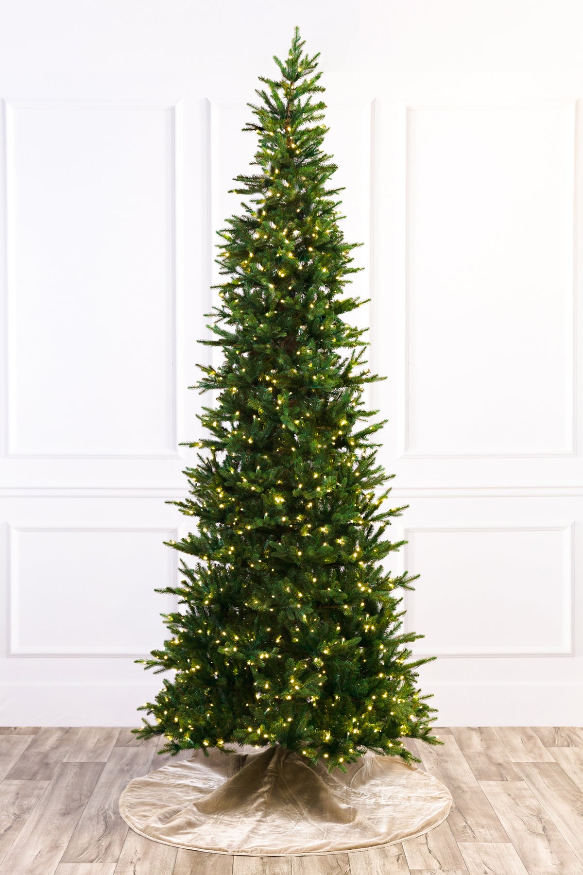 Shetland Fresh Cut Pine Christmas Tree with 5mm LED