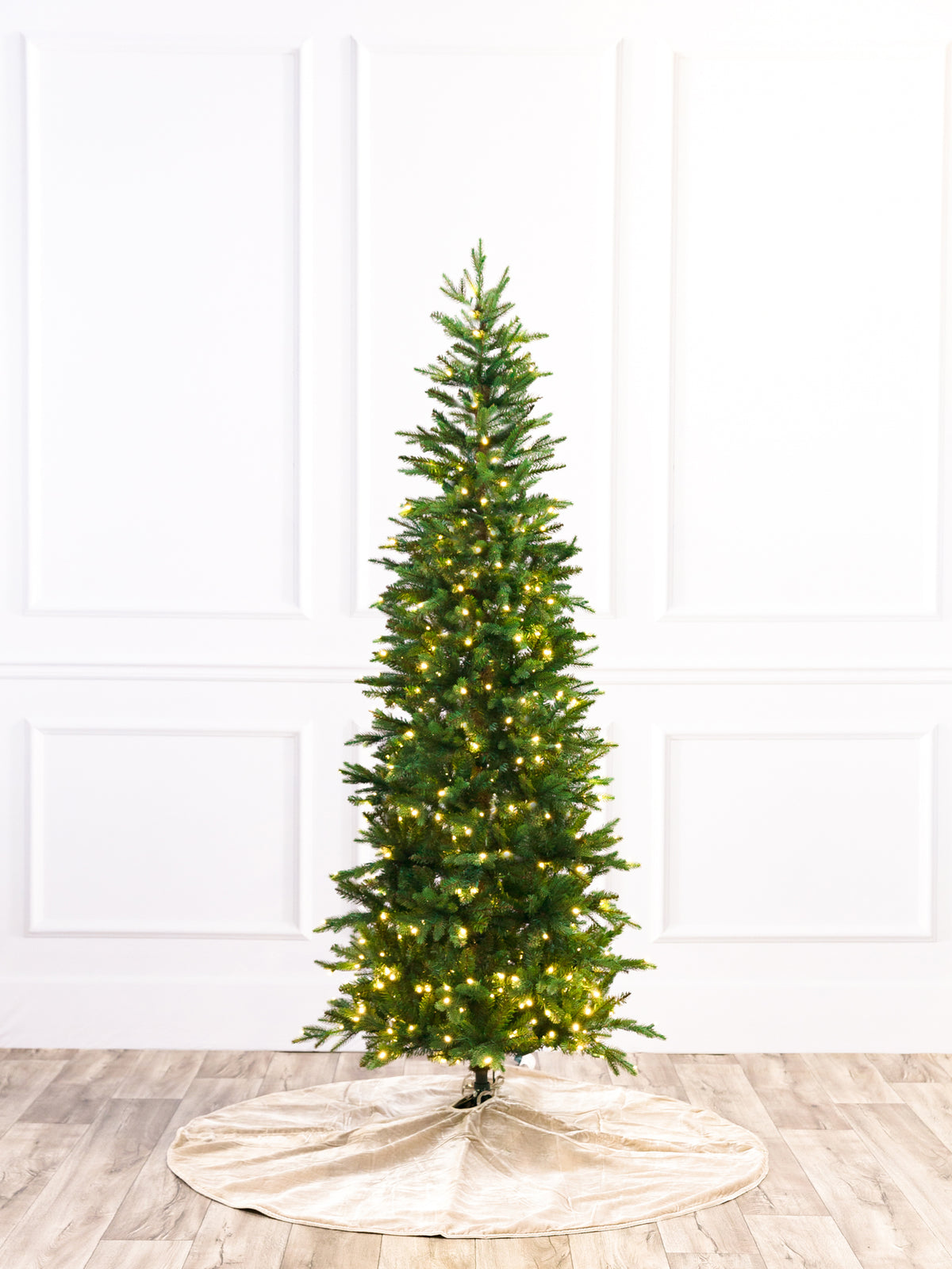 Shetland Fresh Cut Pine Christmas Tree with 5mm LED